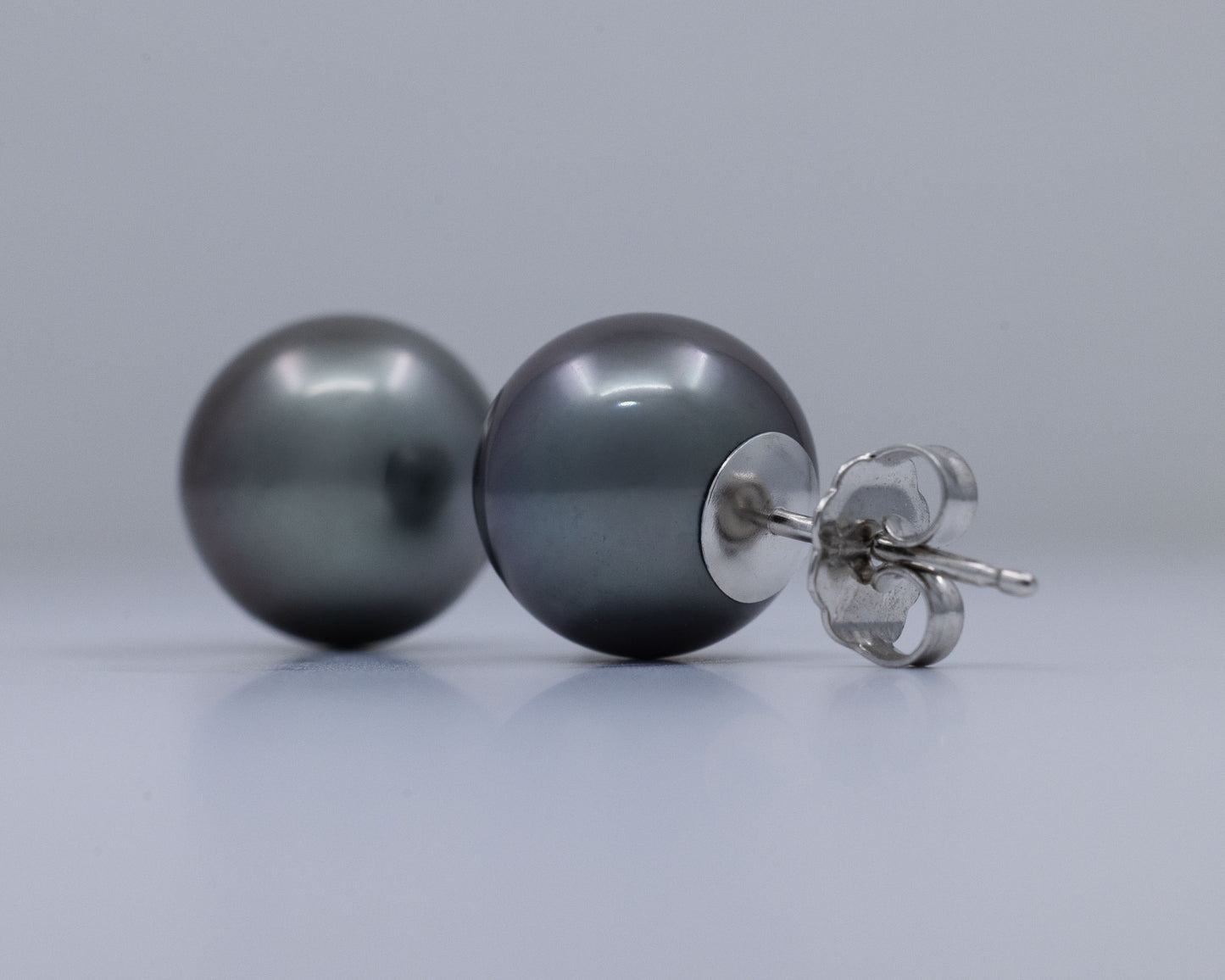 14k White Gold Tahitian Pearl Stud Earrings